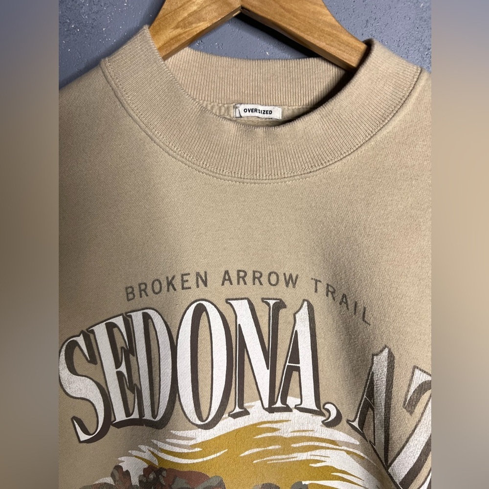 Abercrombie & Fitch Oversized Sweatshirt Sedona AZ Graphic Crewneck Size Small - Picture 4 of 7